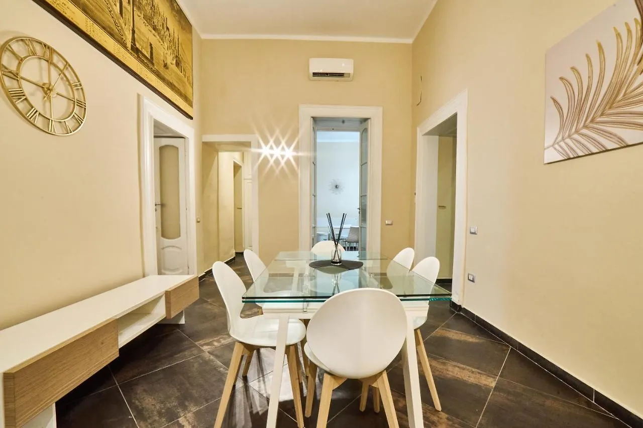 Via Niccolo Tommaseo 14 Apartment Naples Italy