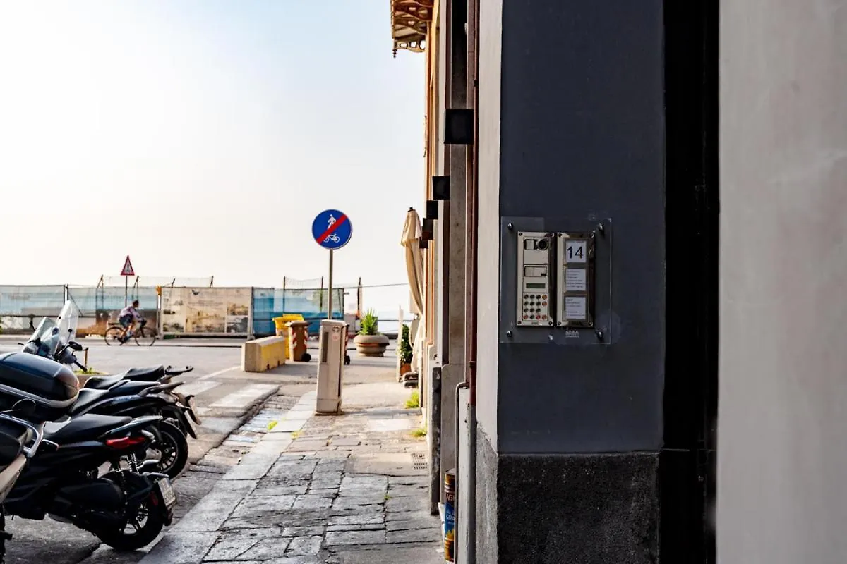 Via Niccolo Tommaseo 14 Apartment Naples